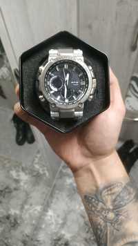 Продаются стальные стильные часы G-Shock