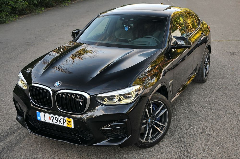 BMW X4 M standard // Panoramic / 480 CP /