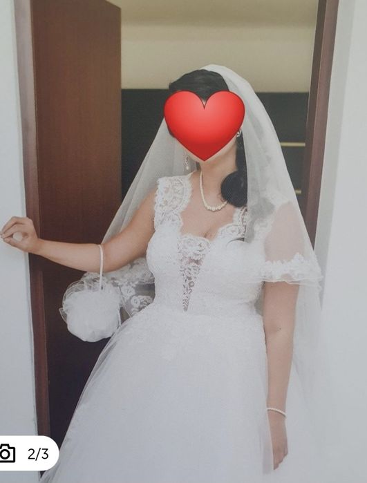 Vând rochie de mireasa tip prințesa