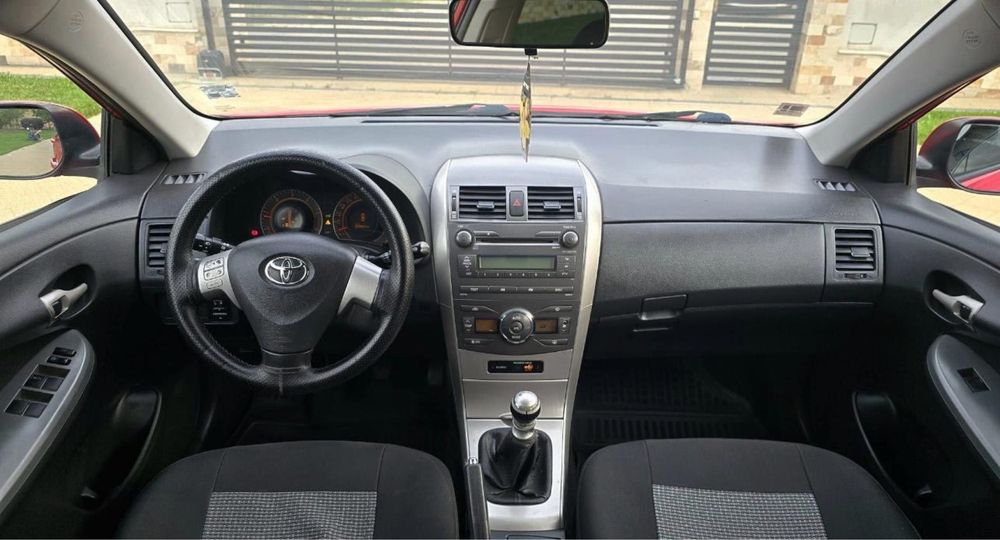 Toyota Corolla 2007 cu motor diesel 2.0 D-4D
