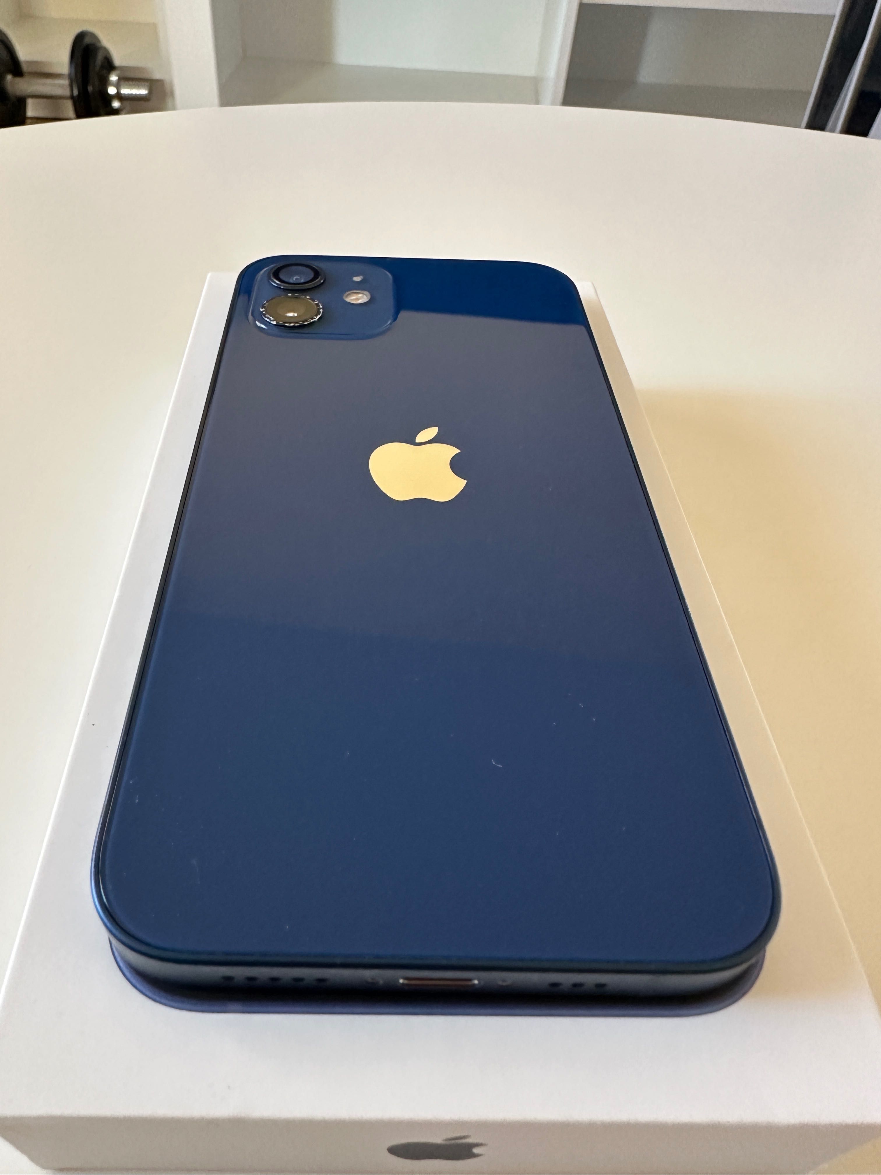 iPhone 12 Blue 64gb + Airpods2