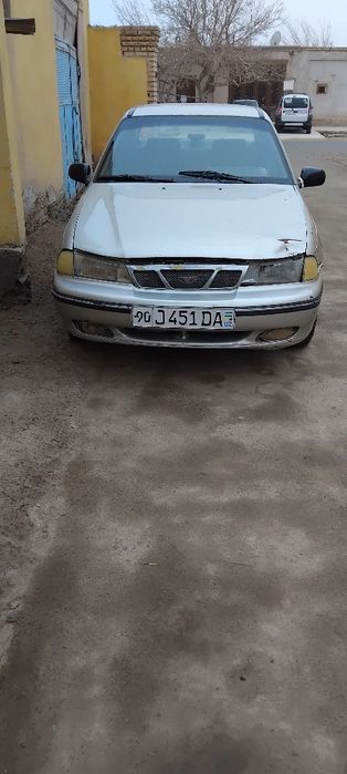 Nexia 1 sotiladi zor