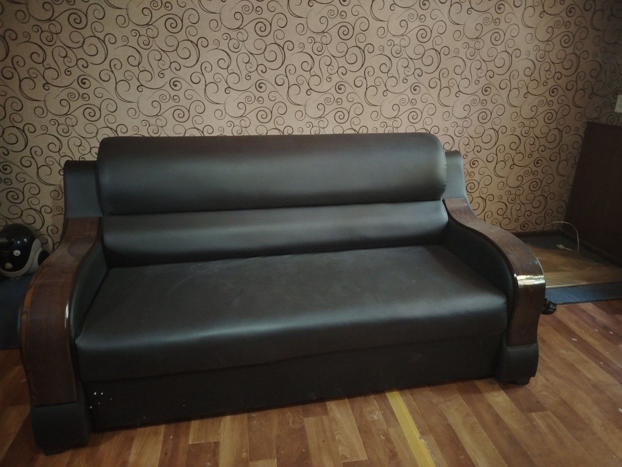 Мягкая мебель диван и 2 кресла