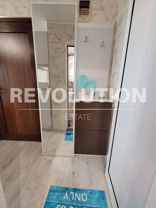 Дава се под наем Едностаен апартамент в Варна, Спортна зала - 20 кв.м за 300 € - Снимка #8