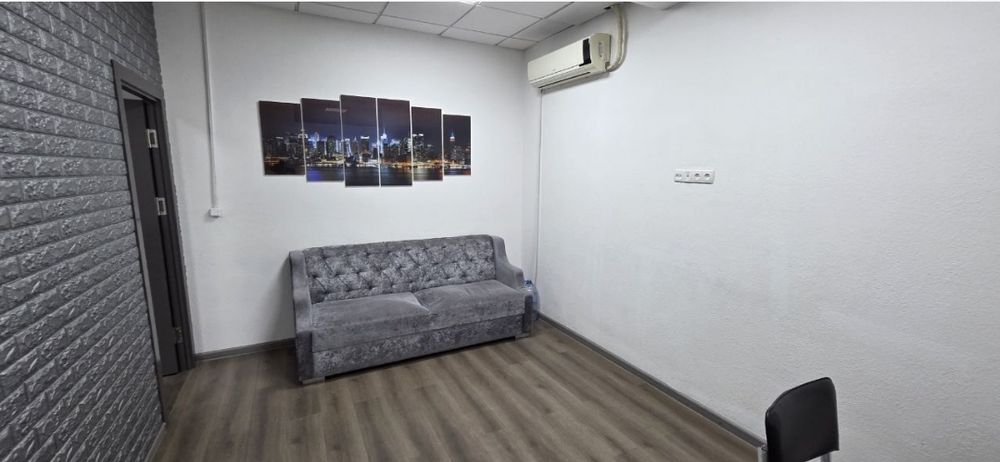 Тинчлик метро  Сдаётся офис 40м2  с мебелью доступ 24/7