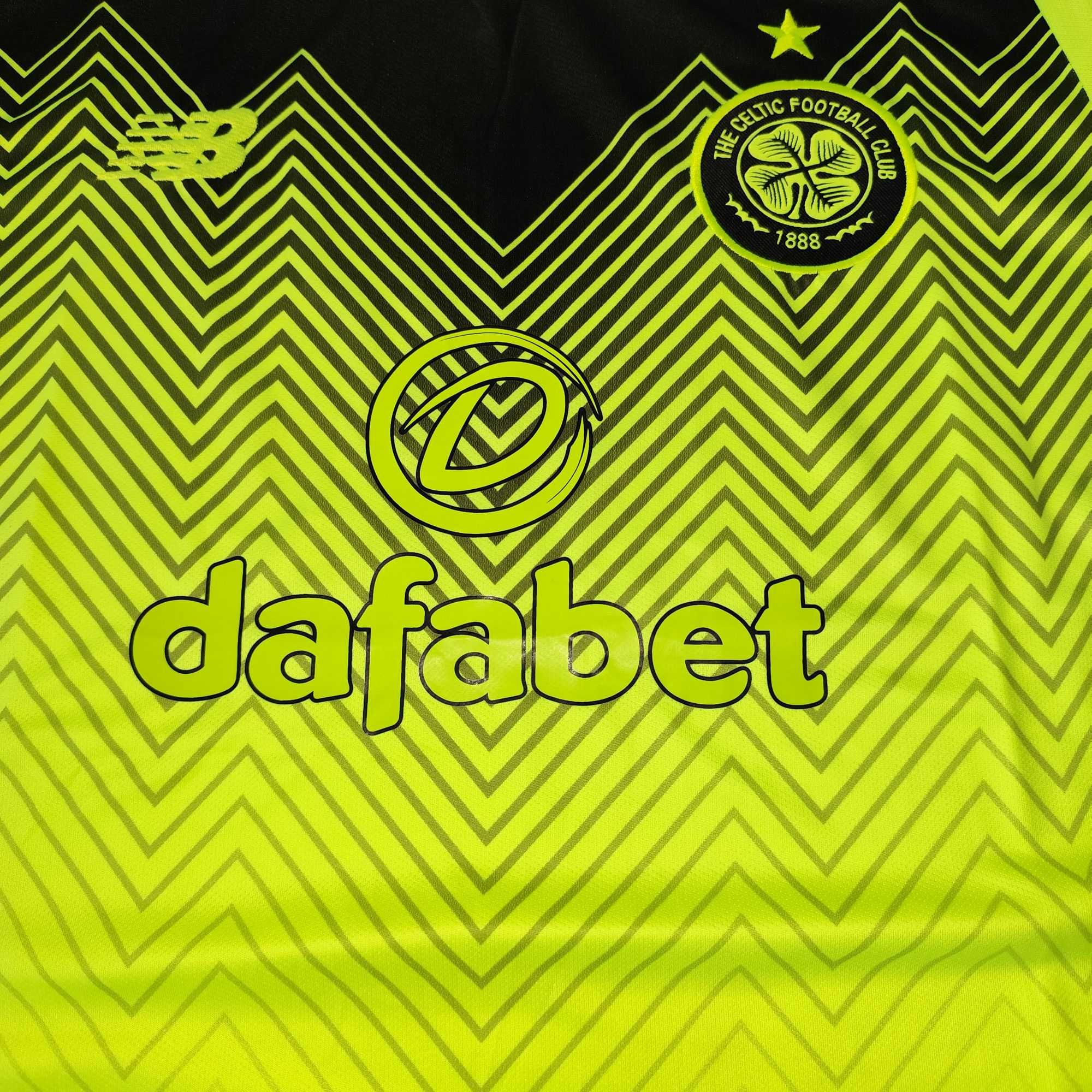 FC Celtic Third Shirt 2018-19 New Balance -Л размер, отлично състояние