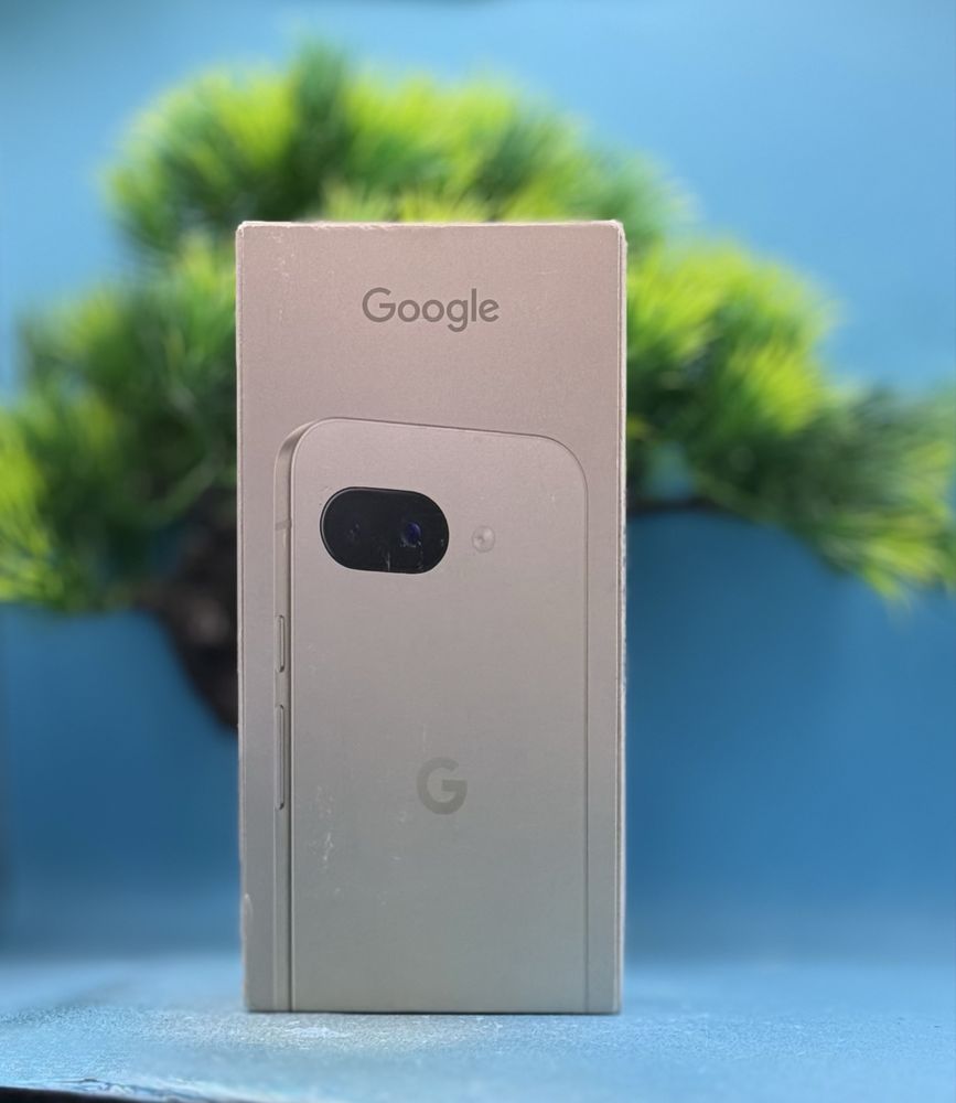 НОВ!!! Google Pixel 9a, 128GB, 8GB RAM, 5G, Porcelain