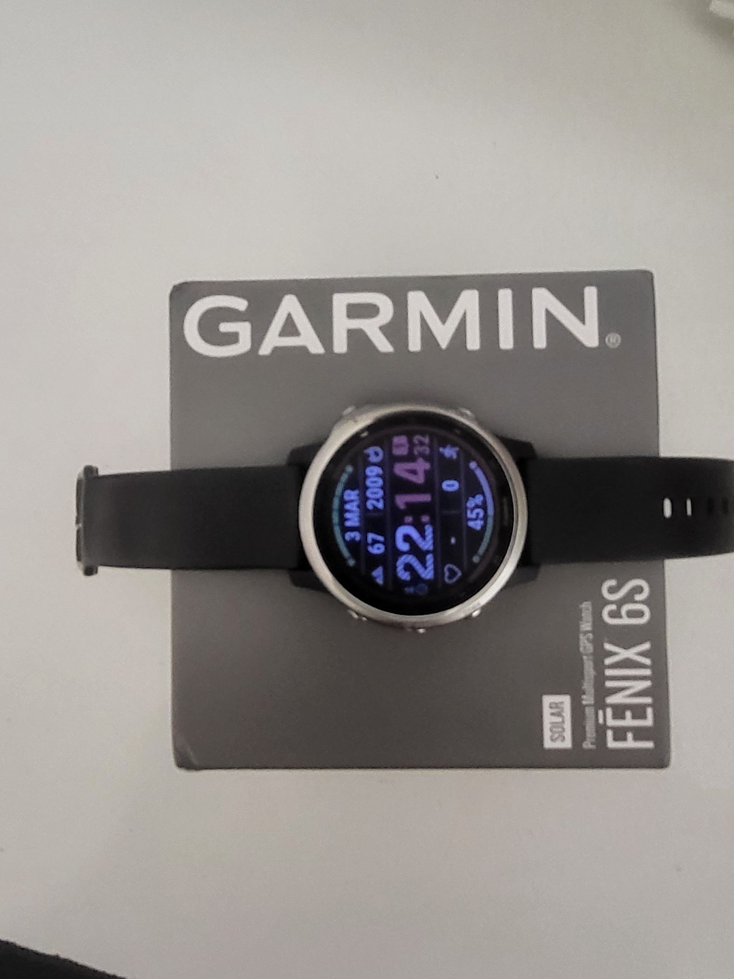 Vând Garmin Fenix 6s