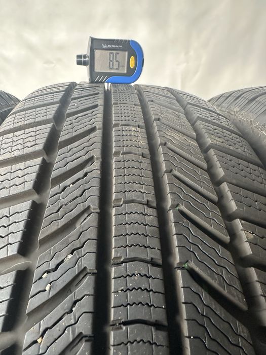 235/55/19 Continental dot22