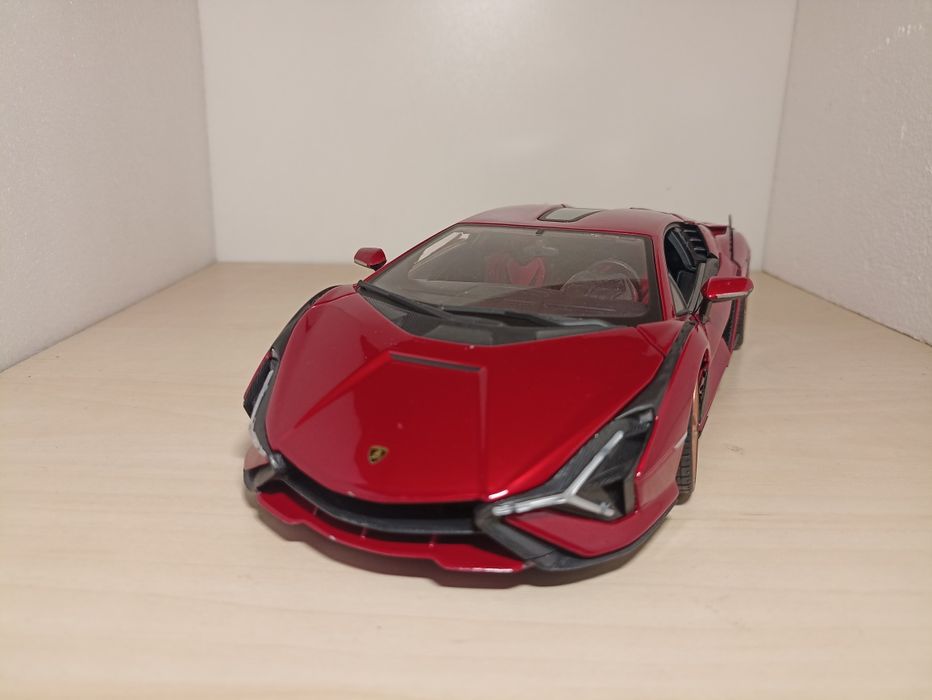 Macheta lamborghini Sian FKP37 scara 1:18 bburago