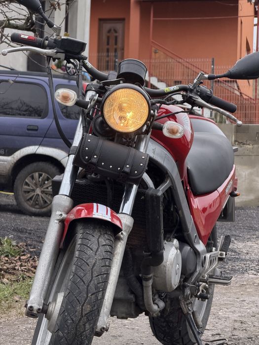 Honda ntv 650 revere