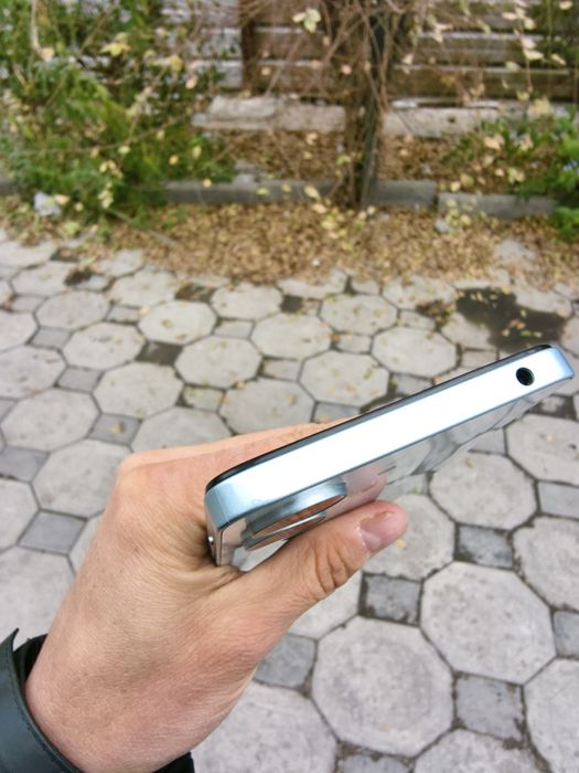 Продам Redmi 13c и 14c на 256 гб.