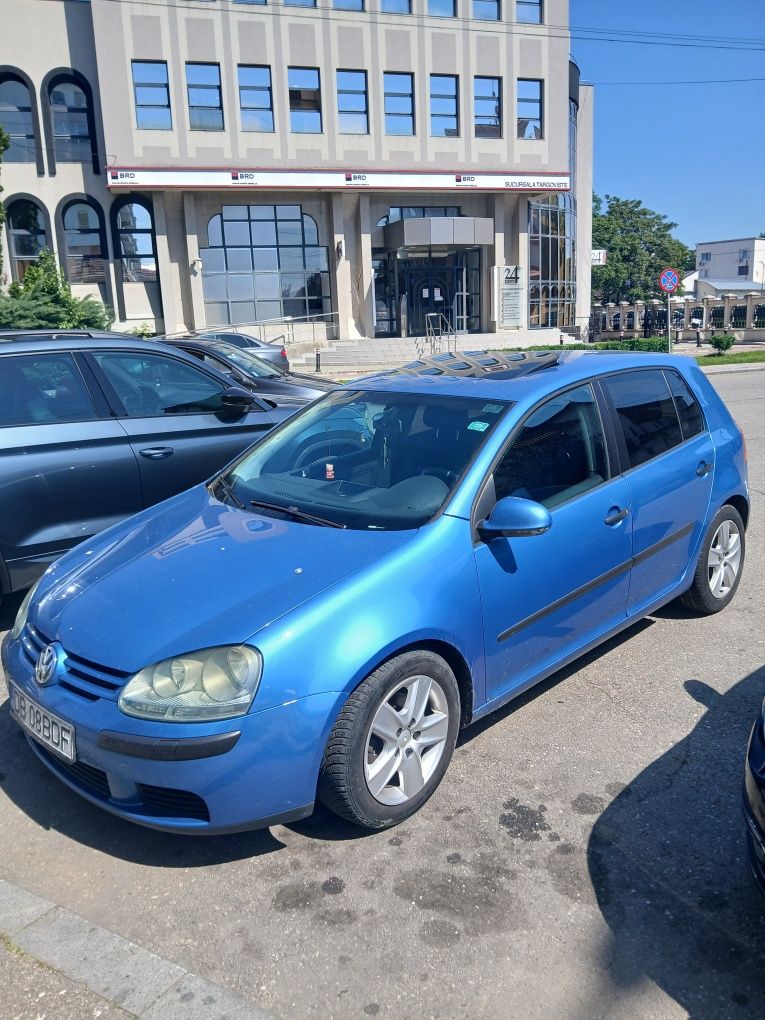 Vând golf 5 1.9Tdi cu 105 cp cod motor BKC