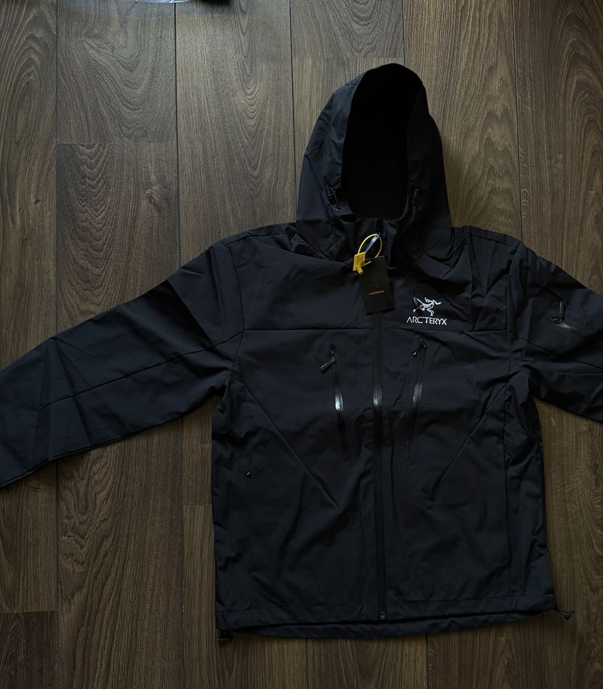 Arc’teryx яке, туристическо, градско. М и Л размери