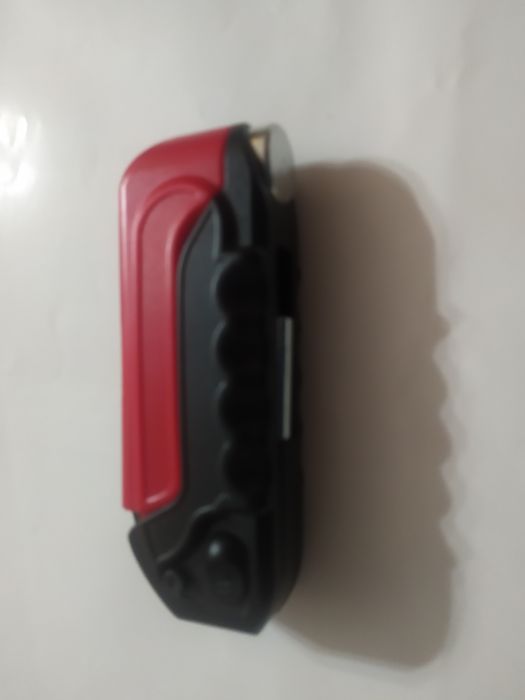 Продам! Мультитул с подсветкой