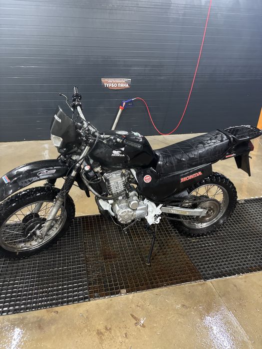 Продавам крос 200cc