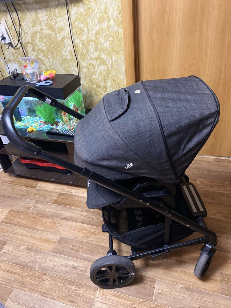 Коляска Joie Chrome 2в1