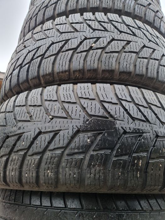 215 65 16C  iarna M+S Nokian 2021