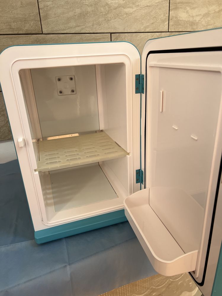 Mini frigider vintage