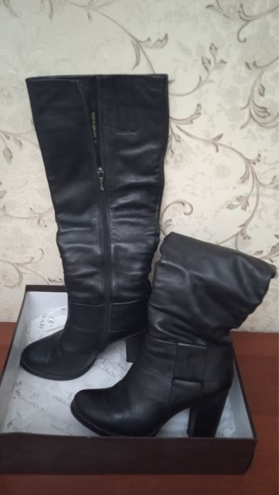 Сапоги высокие ,утепленные.