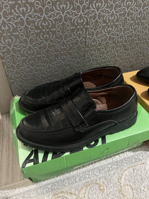 продается обувь для школ