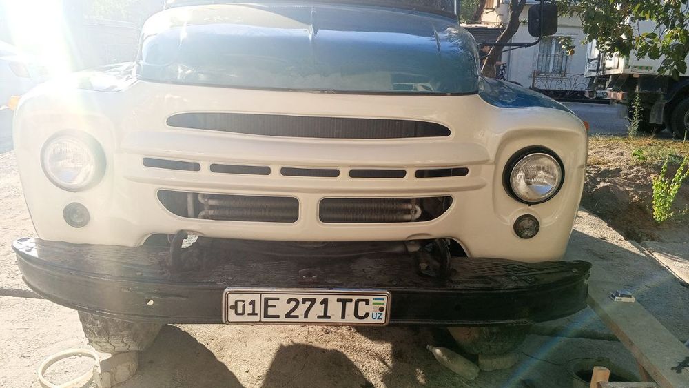 Зил 130 срочно сотилади