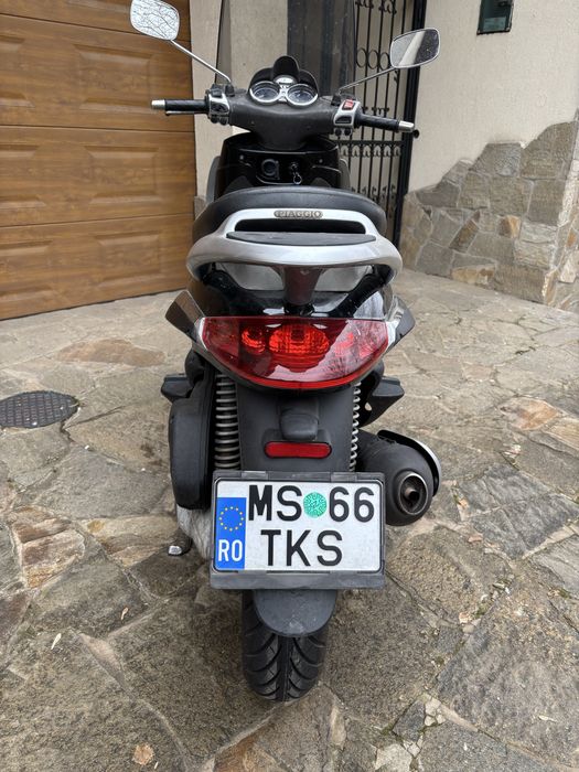 Piaggio Beverly scuter