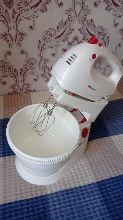 Миксер почти новый