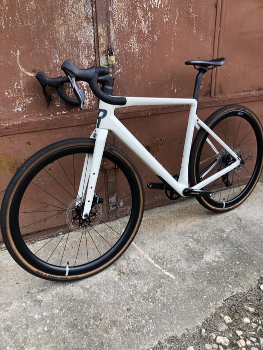 Gravel Rose Backroad full carbon/sram force axs