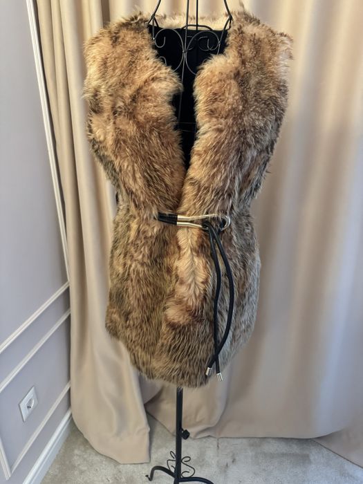 Естествена агнешка кожа елек