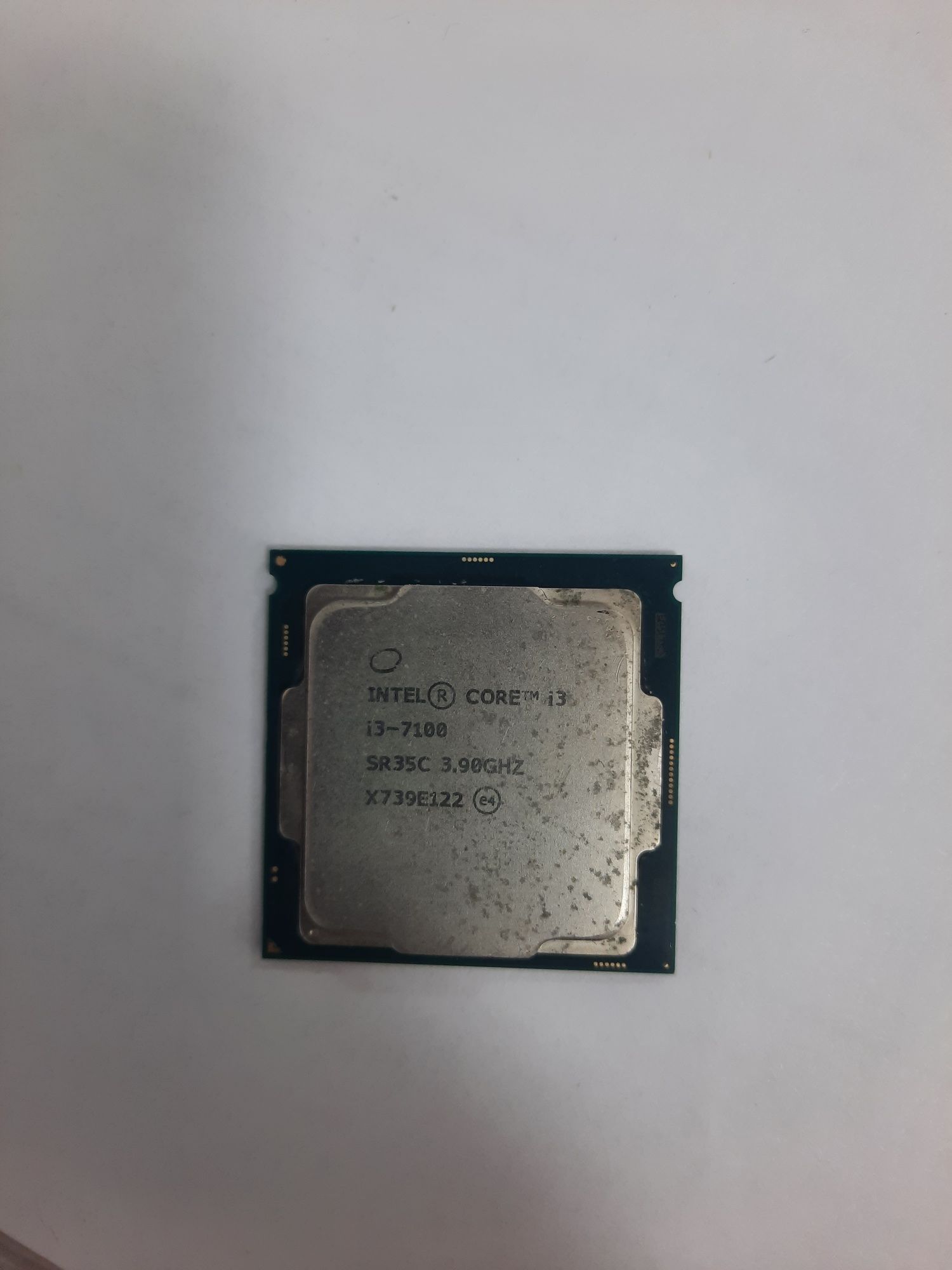 Core i3 7100 va g5400  lga1151