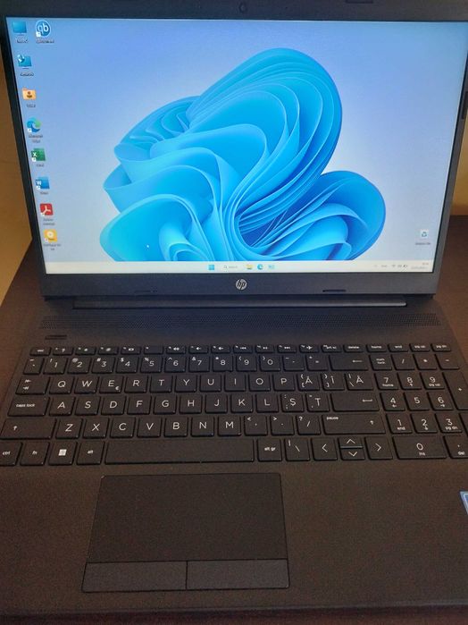 Продавам Лаптоп HP 15-dw1032nq, Intel® Celeron® N4020, 15.6