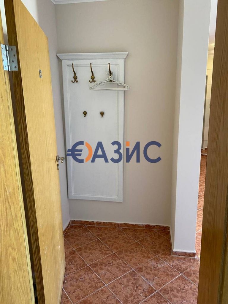 Продава се Двустаен апартамент в к.к. Слънчев бряг - 58 кв.м за 1056 €/кв.м - Снимка #1