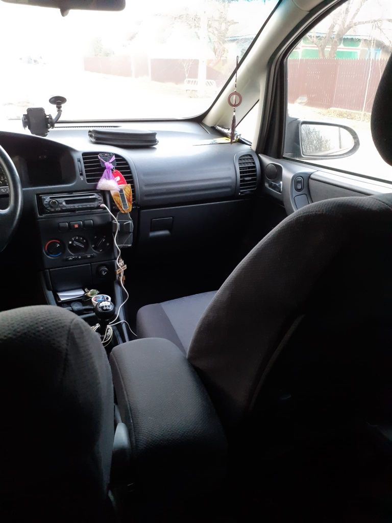 Opel zafira 1.8 !