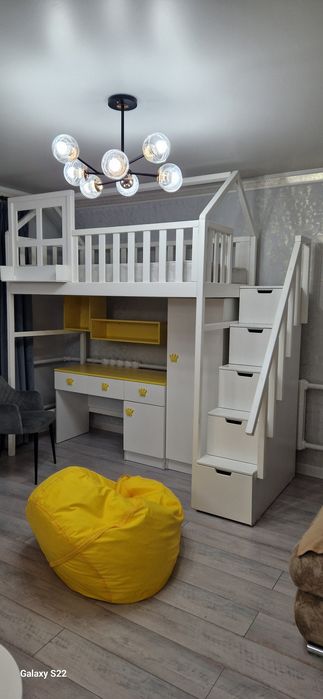 Кровать детский уголок