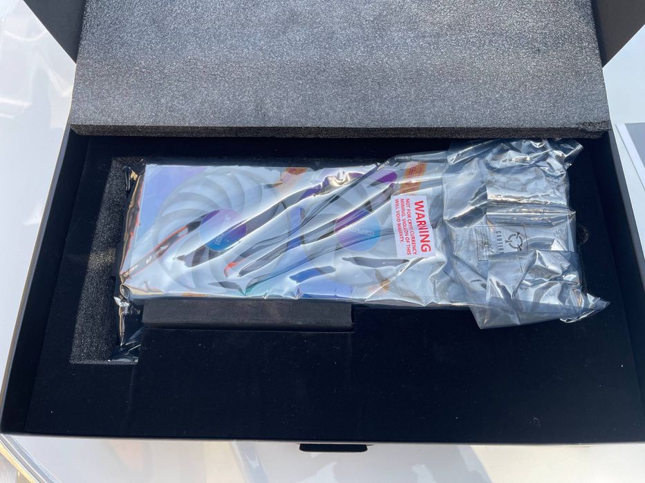 RTX 3060 12 Gb sotiladi