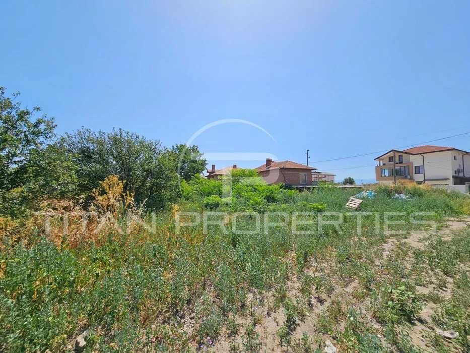 Продава се Парцел в Пловдив, Тракия - 877 кв.м за 80 €/кв.м - Снимка #1