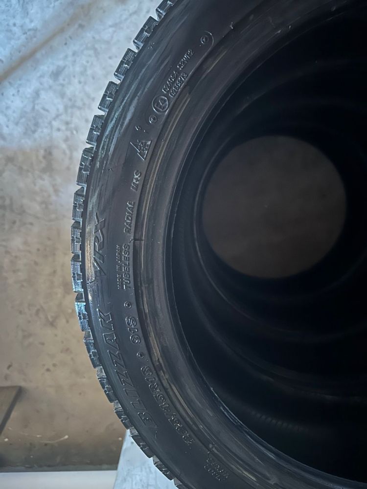 Комплект зимней резины Bridgestone Blizzak VRX2