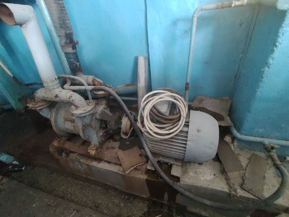 Вакум насос сотилади