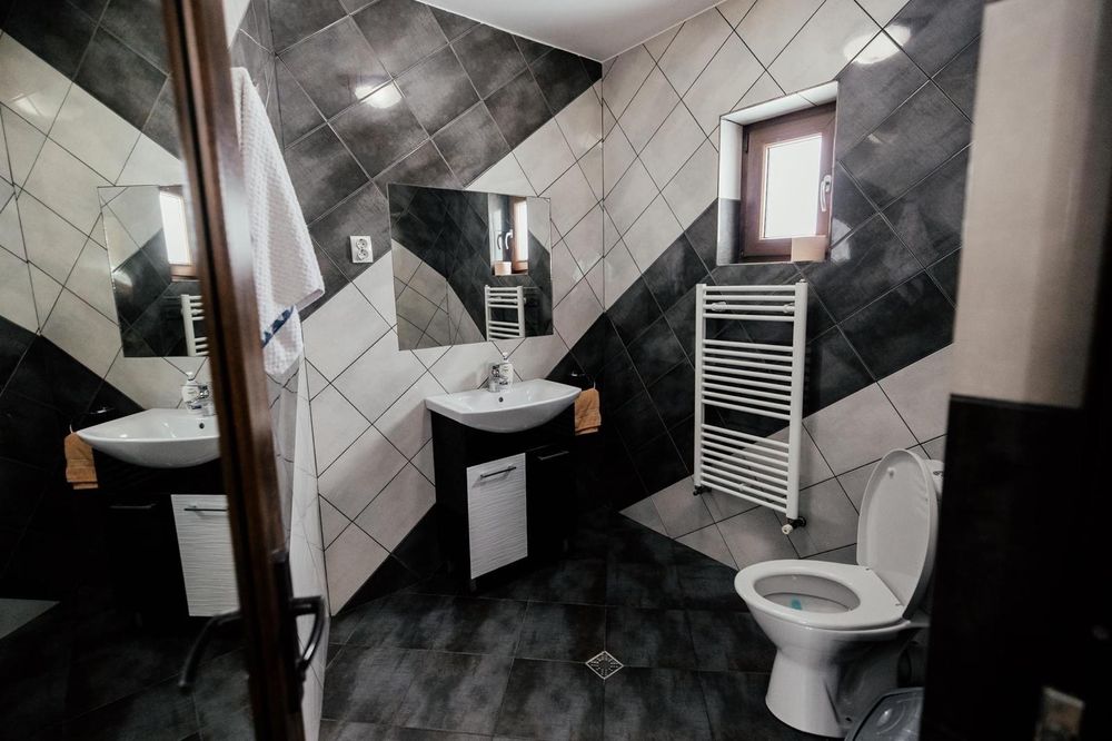 Ranca. Libera de Craciun, Langa partie ski, 8 cam, cazare, pensiune,