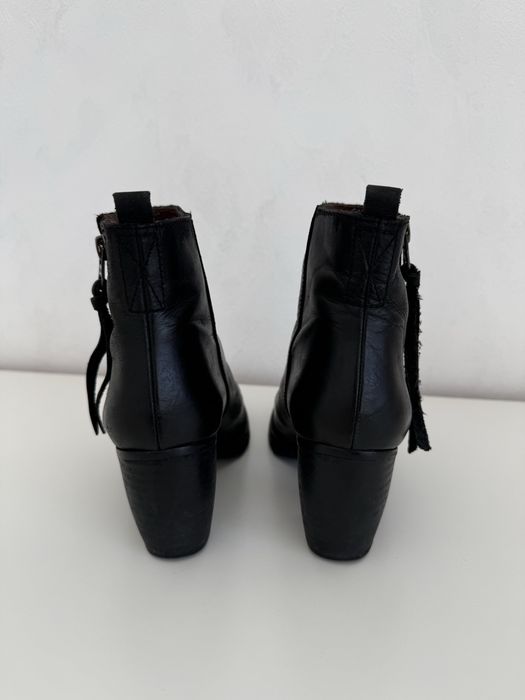 Боти на испанската марка “Nilson”