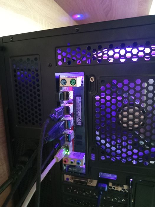 Продавам геймърска конфигурация с RTX 2060 SUPER!!