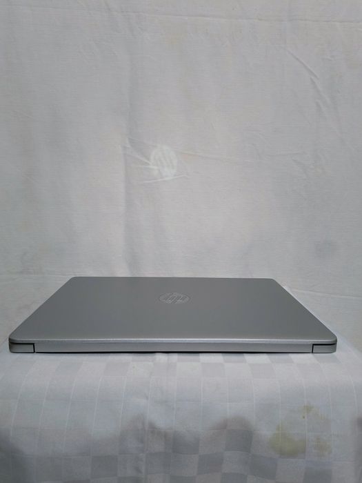 Като НОВ! HP 15s (Core i3-11th Gen) - 8GB RAM / 512GB SSD / С ГАРАНЦИЯ