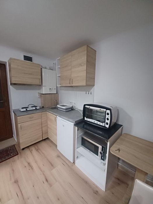 Inchiriez studio vis a vis de UMF