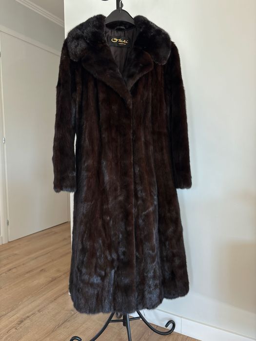 Vând blana naturala de dama Vizon