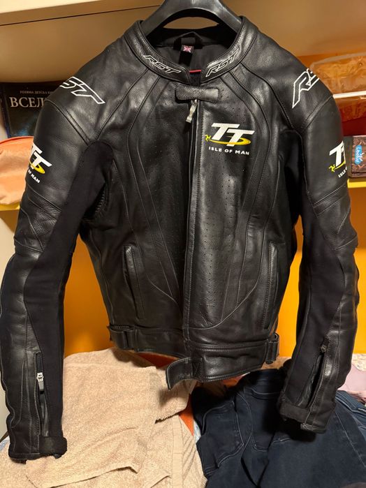 Яке за мотор RST TT Isle of man