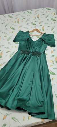 Vând rochie eleganta verde