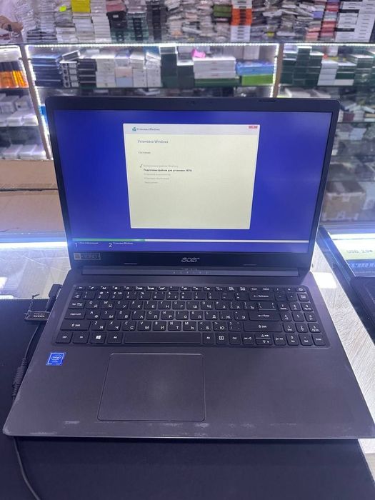 Notebook sotiladi Acer Aspire 3