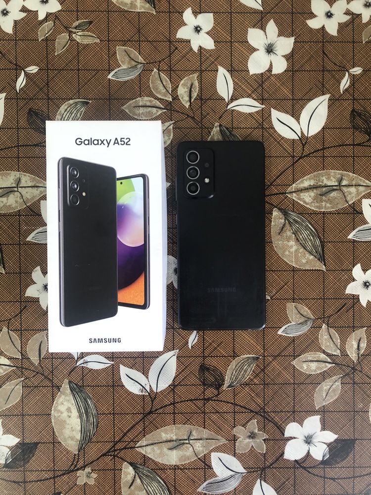 Продам Samsung A52 8/256gb