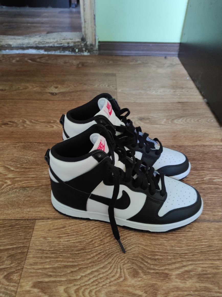 Сникърси Nike - W Dunk High Panda